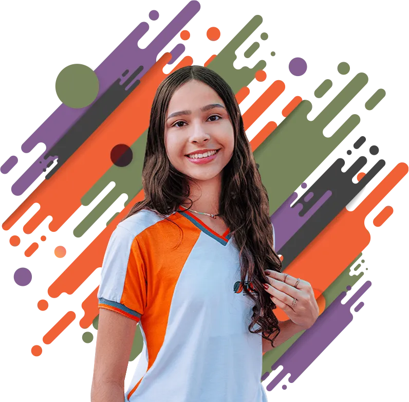 Jovem aluna sorrindo e estudando